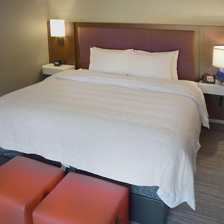 Hampton Inn & Suites Philadelphia/Media Exteriör bild