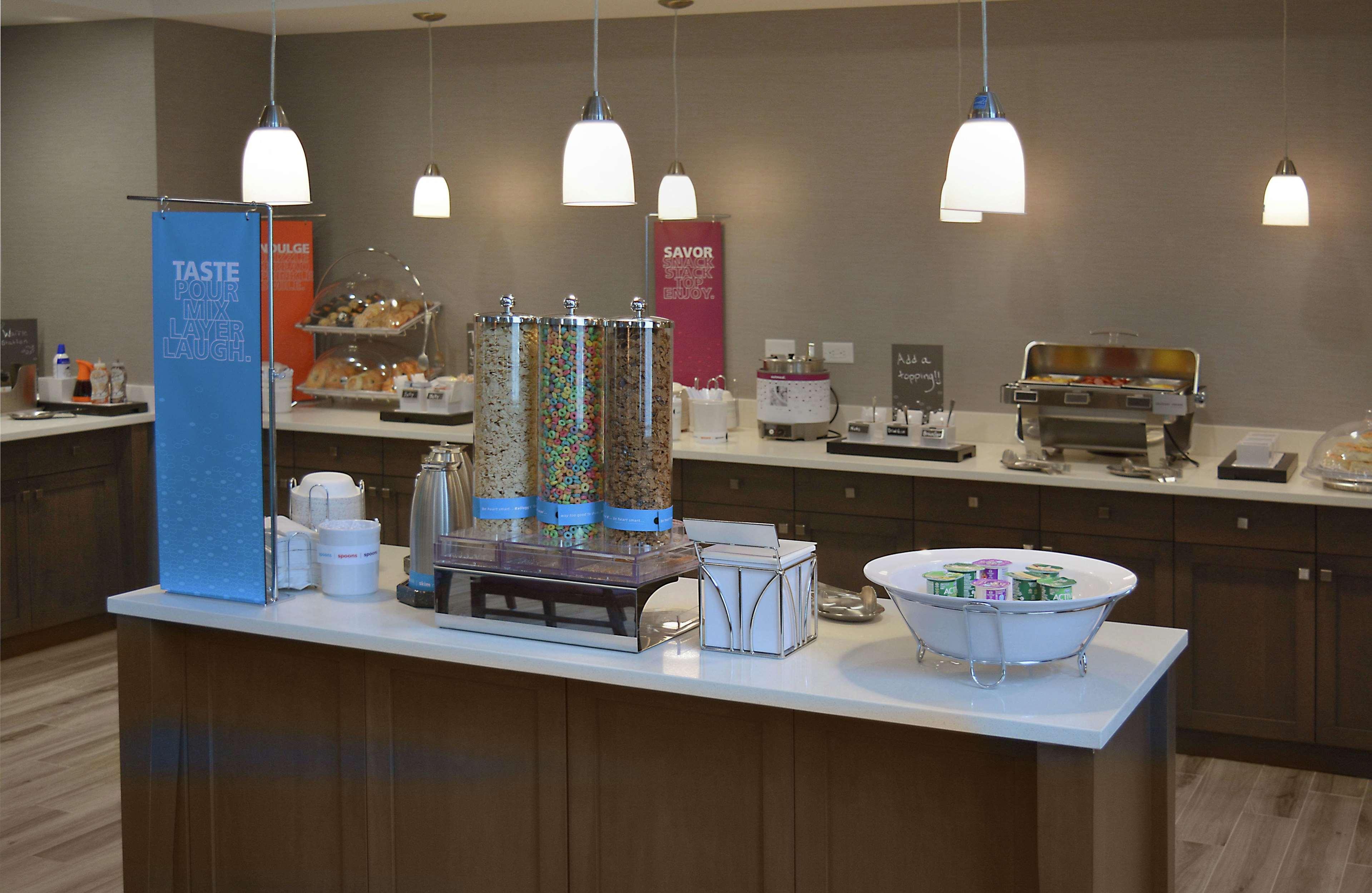 Hampton Inn & Suites Philadelphia/Media Exteriör bild