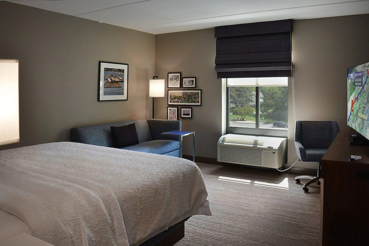 Hampton Inn & Suites Philadelphia/Media Exteriör bild